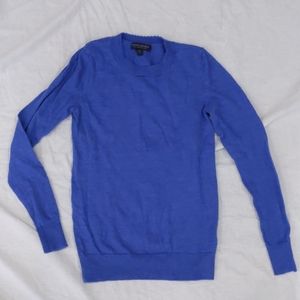3/$30 Banana Republic 100% wool imperfect sweater blue scalloped round neck XS
